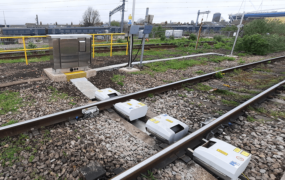 Canton VEMS system by Cairn Cross power supply view